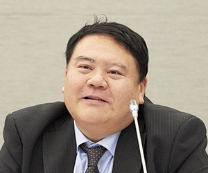 부사장 Maejima 부사장